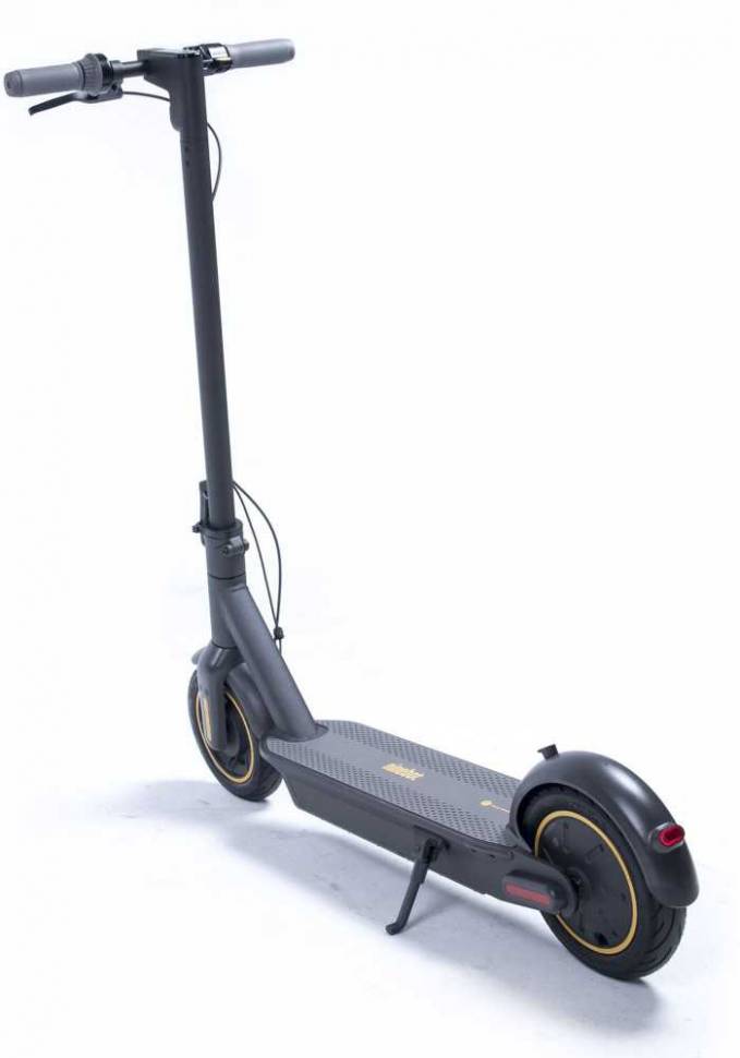 Электросамокат Ninebot KickScooter Max G30P 15000mAh черный